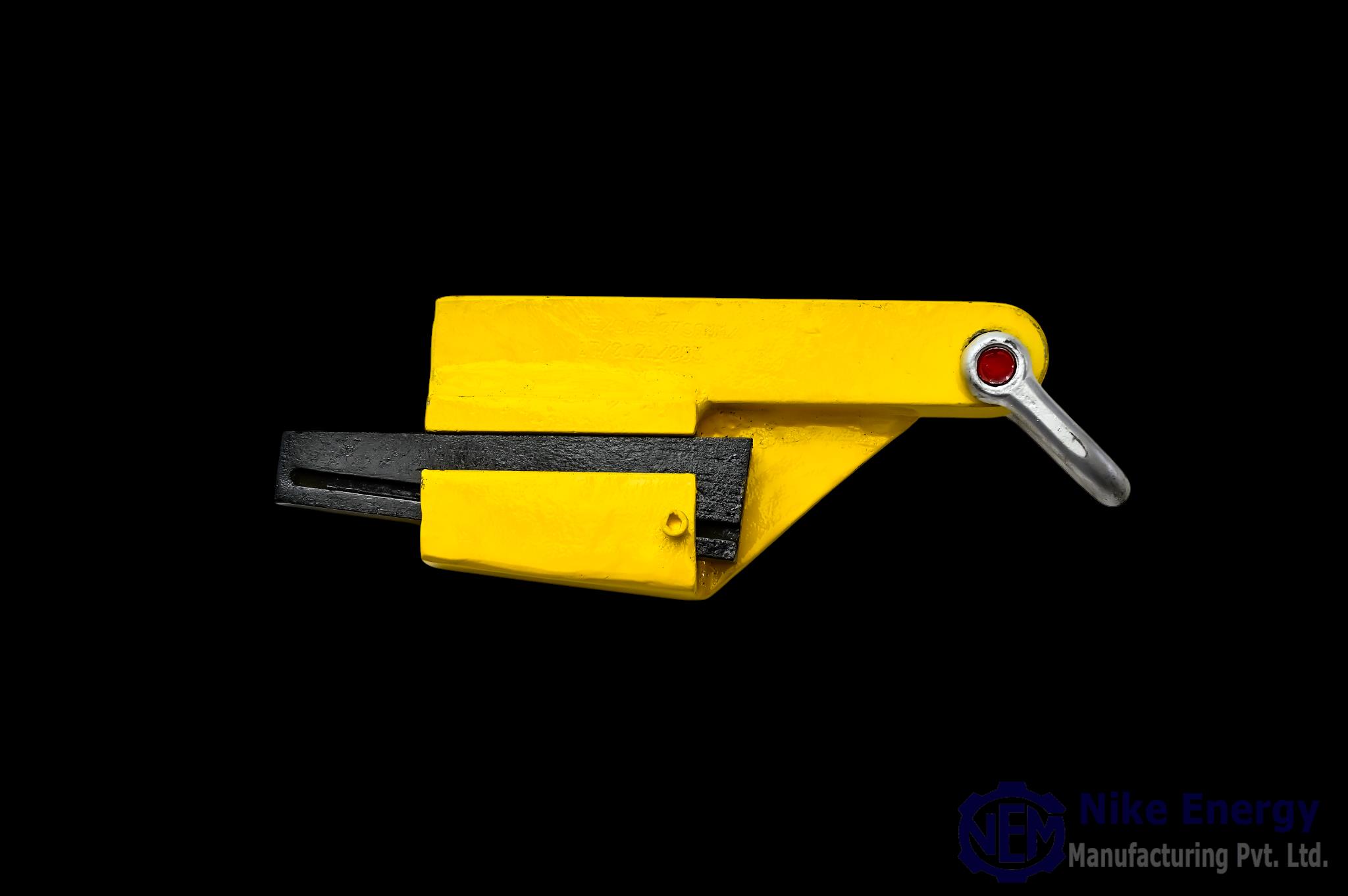 AUTOMATIC COME ALONG CLAMP FOR CATENARY WIRE